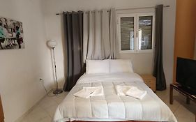 Cozy apartment in the center of Aighion Achaia - ground floor - ισόγειο στουντιο